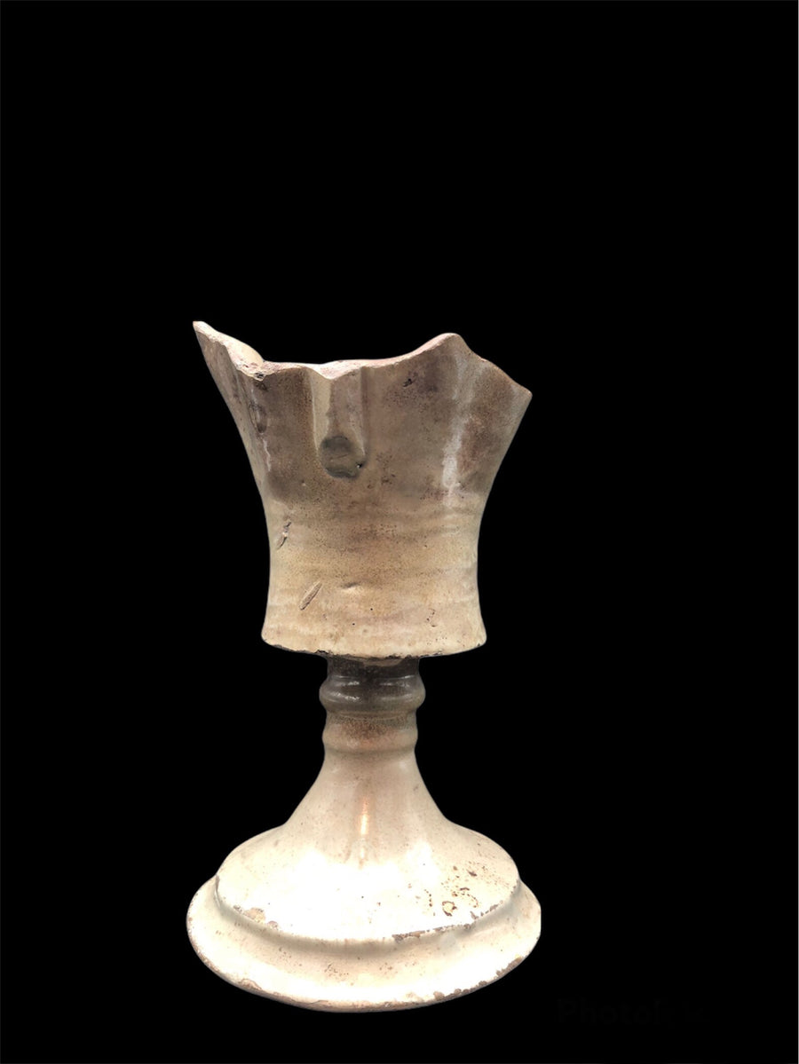 Fragmento de pieza en cerámica vidriada.
